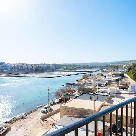 Sunny House With Jacuzzi - Steps From The Sea! *