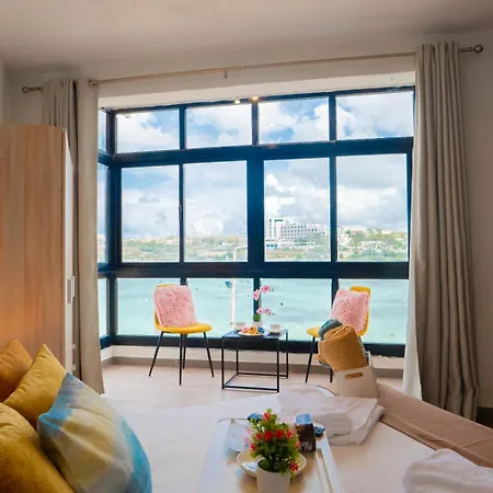 別荘 Sunny House With Jacuzzi - Steps From The Sea!